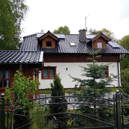 Apartament 4 Osobowy Kujan Bagian luar foto