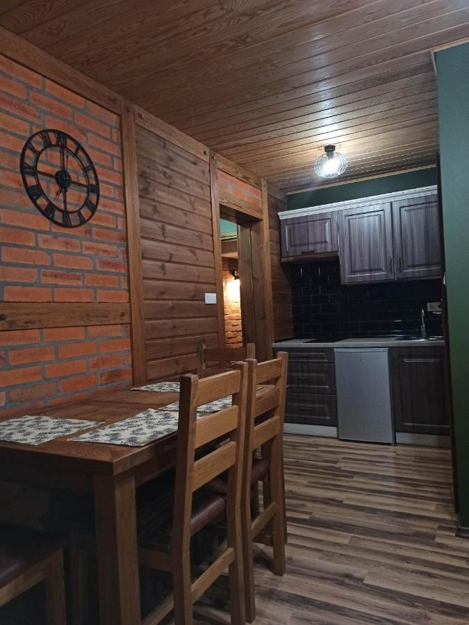 Apartament 4 Osobowy Kujan Bagian luar foto