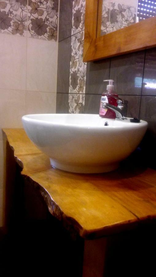 Apartament 4 Osobowy Kujan Bagian luar foto